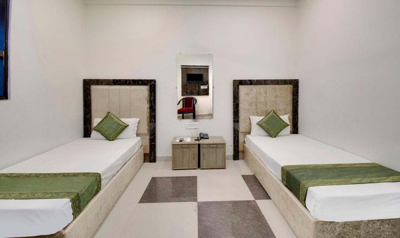 Itsy By Treebo - Royale Inn Meerut Dış mekan fotoğraf