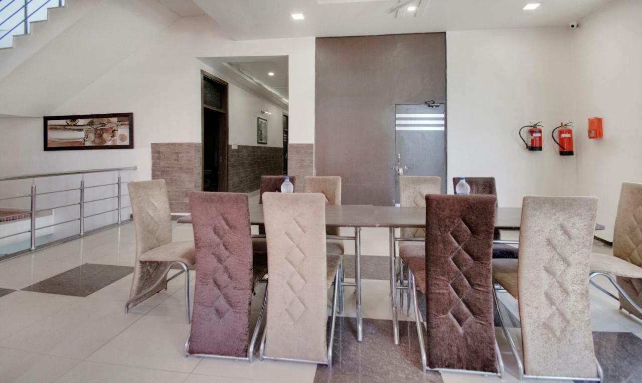 Itsy By Treebo - Royale Inn Meerut Dış mekan fotoğraf